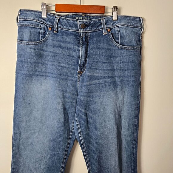 Ariat Size 33 Long Premium High-Rise Flare Jeans Raw Hem Blue Lake Women's FLAW - Picture 3 of 16